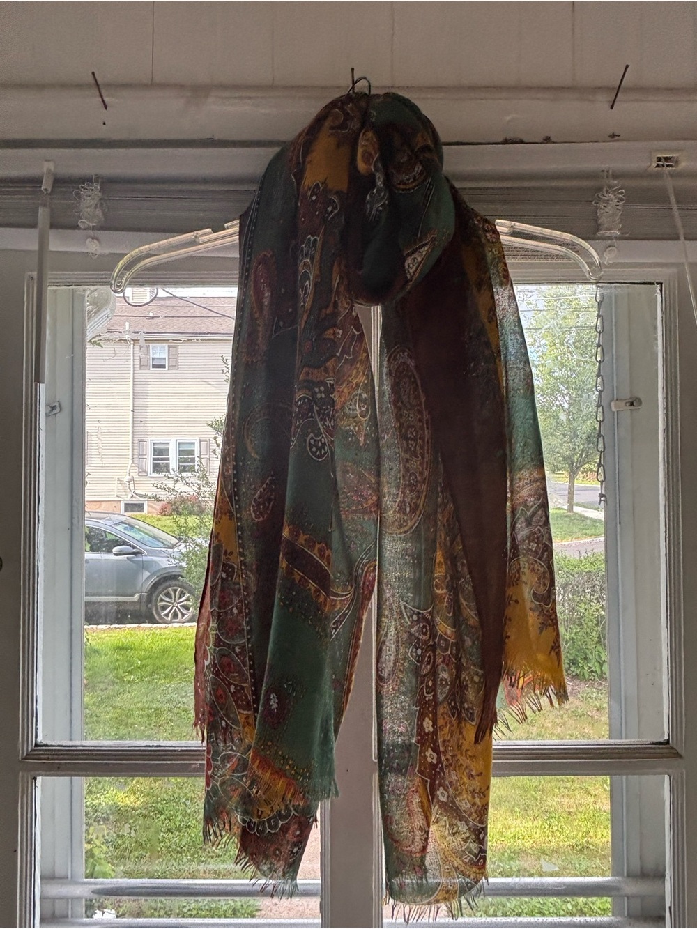 Lightweight Paisley Scarf 🧣